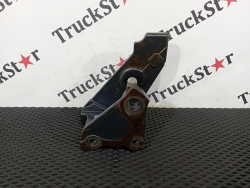 Кронштейн передней рессоры левый 2020г.