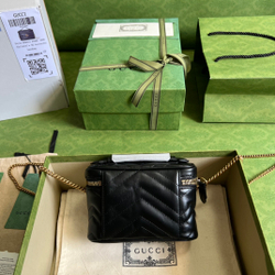 Gucci Marmont Mini Top Handle Bag 16 cm