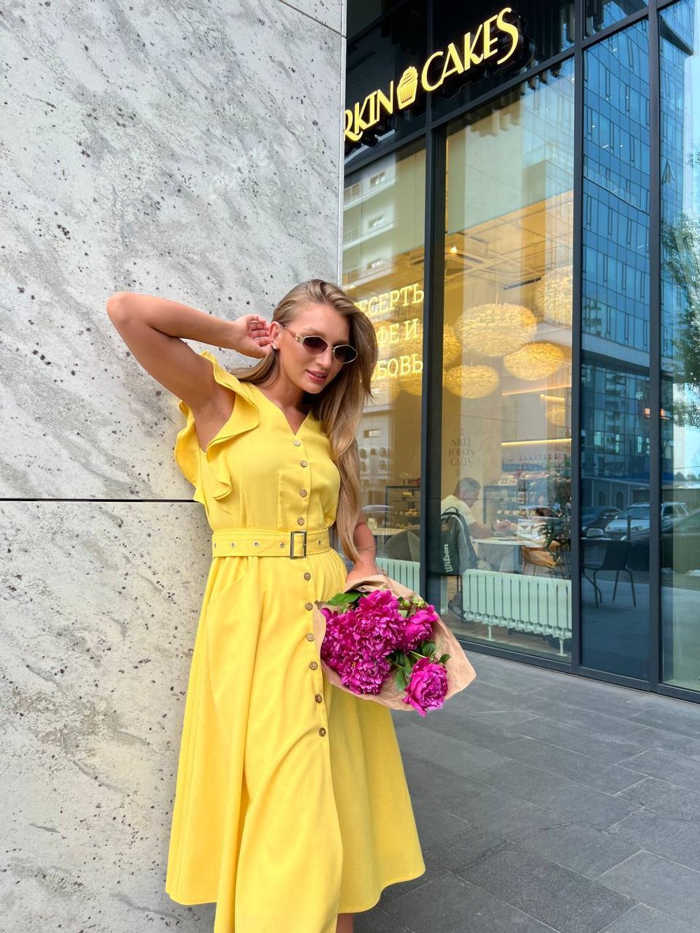 Платье изо льна в желтом цвете