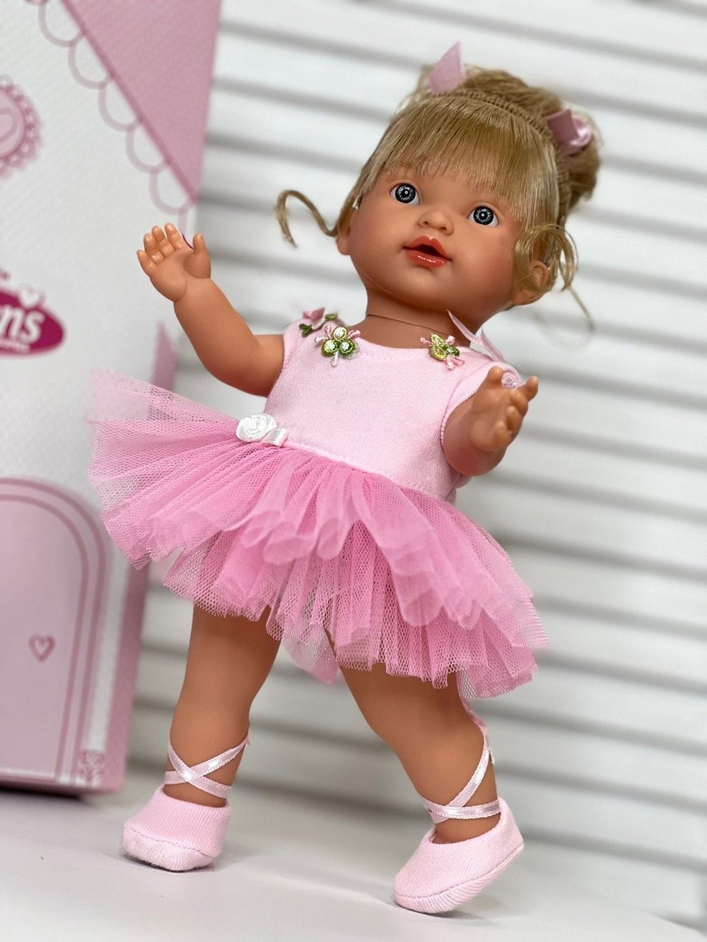 Кукла Llorens виниловая 28см Valeria (28030)