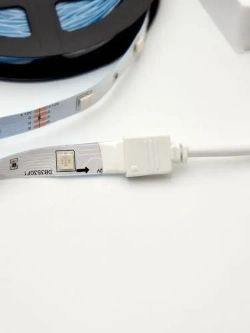 Светодиодная лента, 20м, с пультом, 12В, 150 LED, IP20, 30 LED/м, RGB