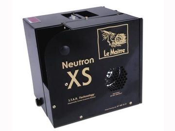Le MAITRE NEUTRON XS PRO HAZER генератор тумана (хейзер), 250Вт