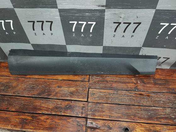 Молдинг двери передней правой Hyundai Tucson 4 (NX4) 20-нв Б/У Оригинал 87722N9000