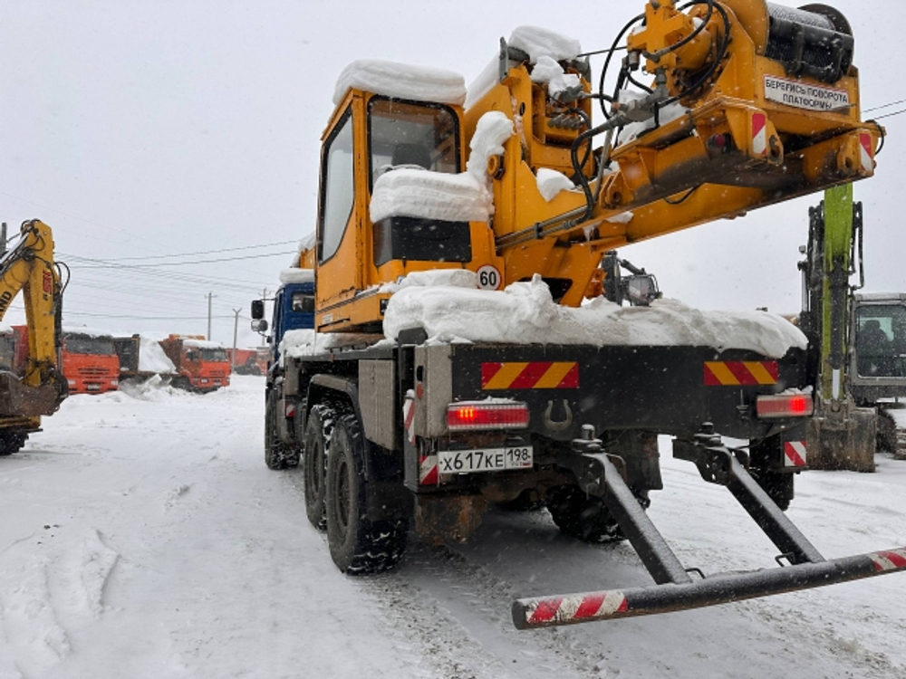 КамАЗ 43118 6x6 Автокран КС-55713-5К-3 (Дизельный, 11,8 л, 300 л.с., МТ)