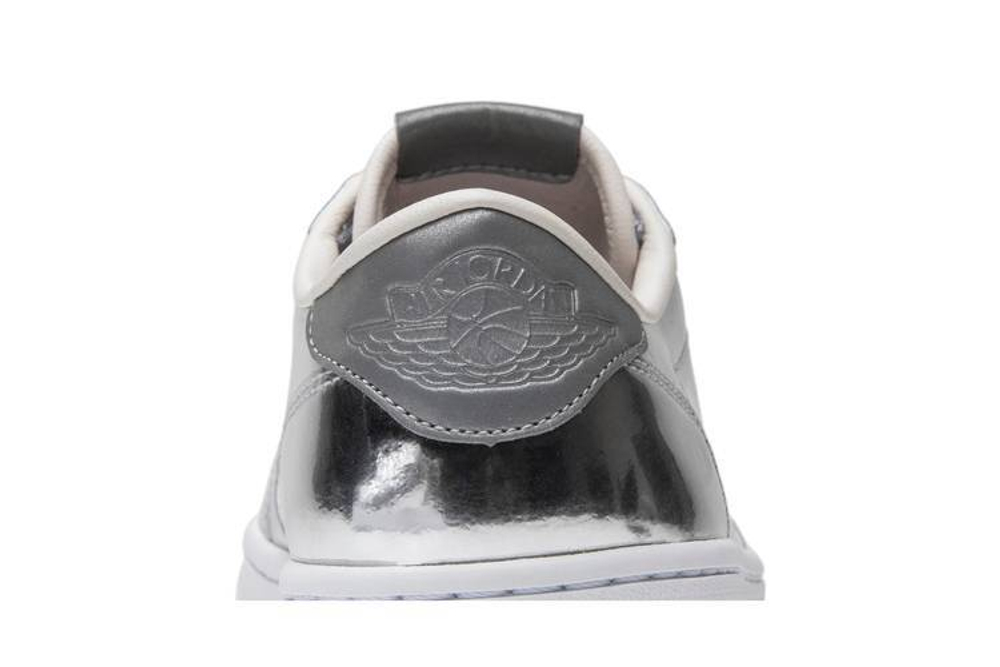 Кроссовки Jordan Air Jordan 1 Retro Low Pinnacle Metallic Silver