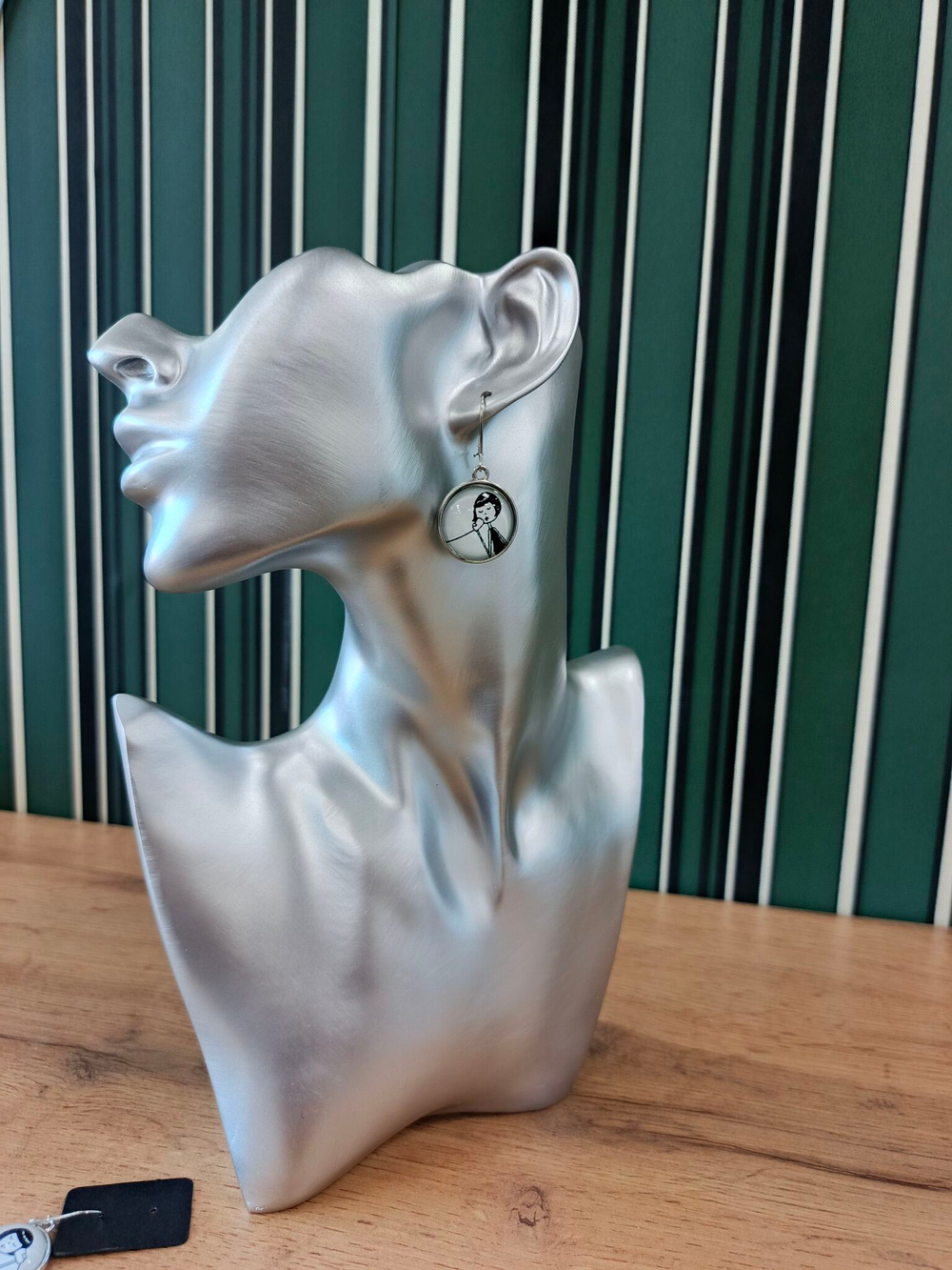 Серьги с кабошонами. Ручной работы.