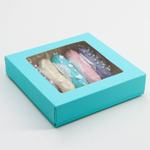 Упаковка с окном ГОЛУБАЯ 20*20*4 см