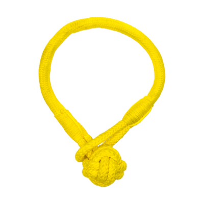 Жевательный канат Playology TOUGH TUG KNOT для щенков 4-8 месяцев с ароматом курицы, цвет желтый