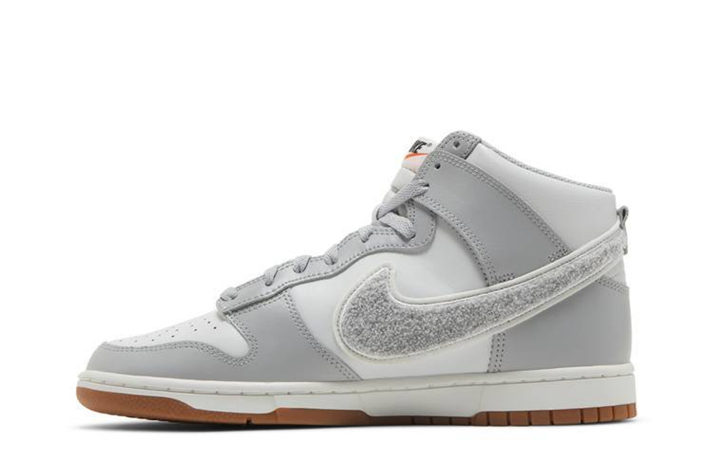 Кроссовки Nike Dunk Retro University "Chenille Swoosh"