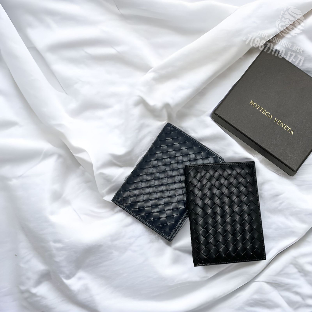 Обложка для паспорта Bottega Veneta