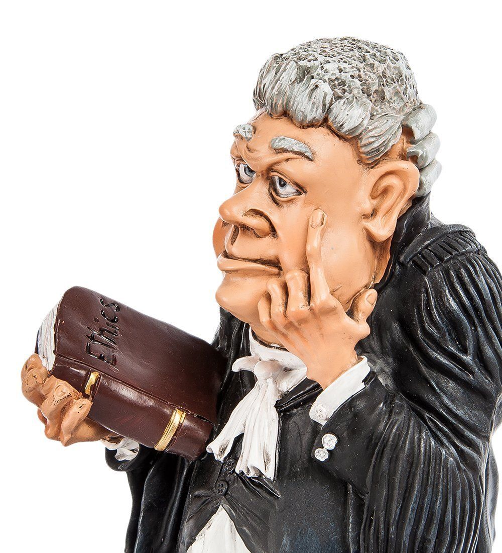 RV- 66 Статуэтка «Судья» (W.Stratford)