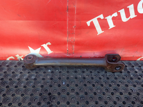 Стойка заднего стабилизатора