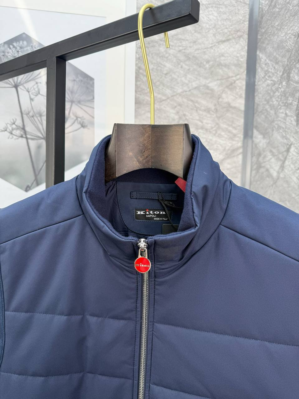 Безрукавка Kiton