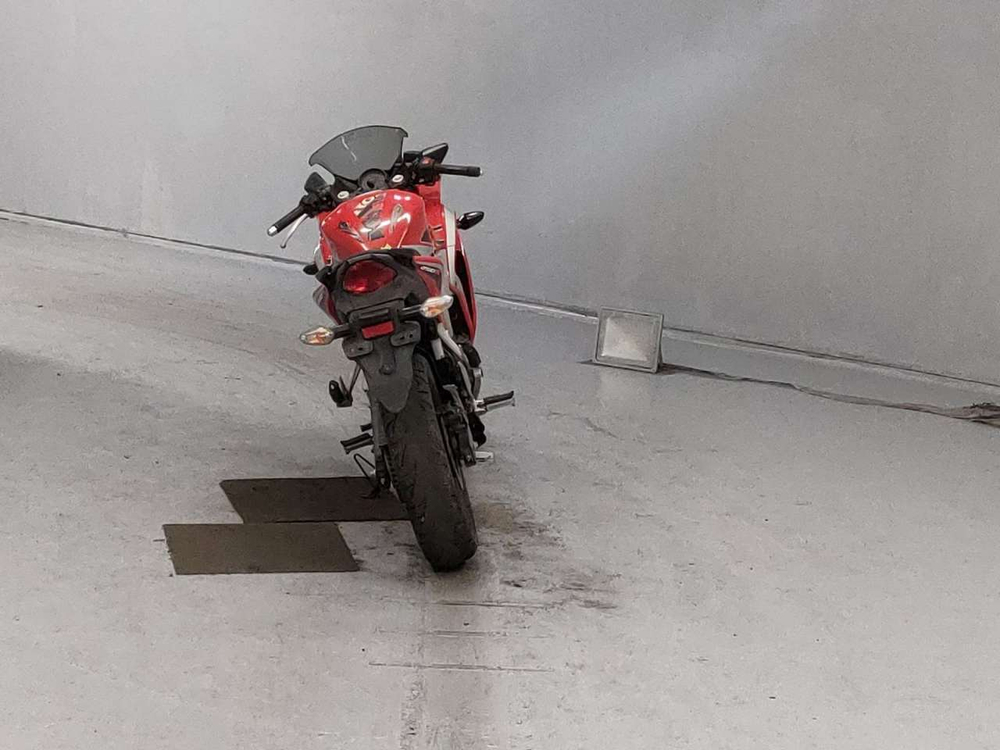 Honda CBR250R 038246