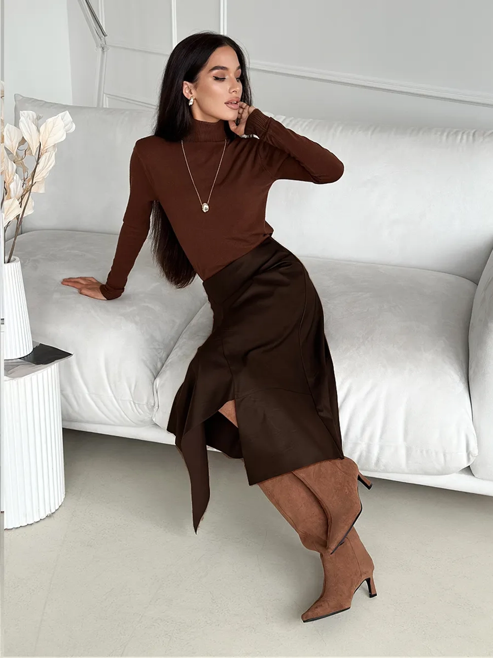 Юбка кожаная трапеция миди