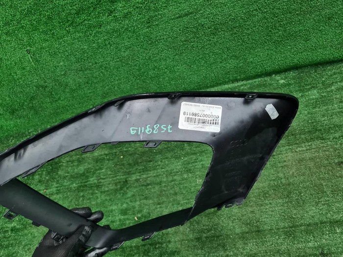 Накладка переднего бампера Audi Q8 1 18-23 S-line