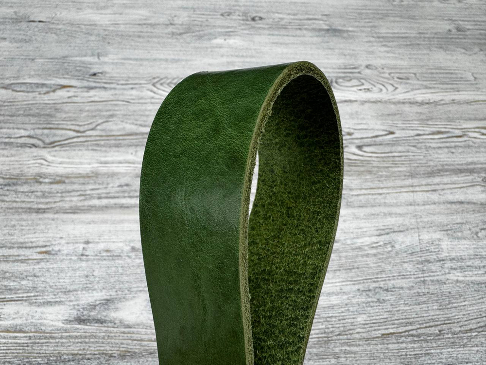 Ременная заготовка Миссури МС43 цв. Зеленый, толщ. 3,3-3,5 мм