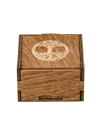 Изображение подарочной коробки из фанеры 56х56х33, вид сзади.