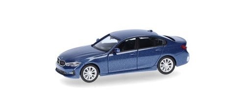 Автомобиь BMW 3 серии Седан (G20), синий