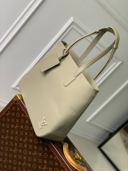 Louis Vuitton Fastline Tote Bag