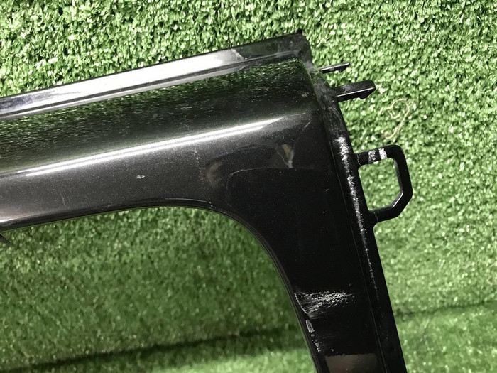 Накладка решетки радиатора Mercedes G W463 (18-24)