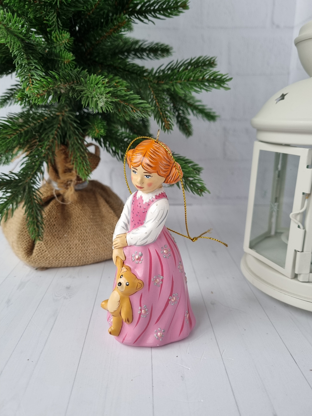 Девочка с мишкой ёлочная игрушка из фарфора
