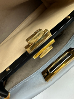 Сумка Fendi Peekaboo medium