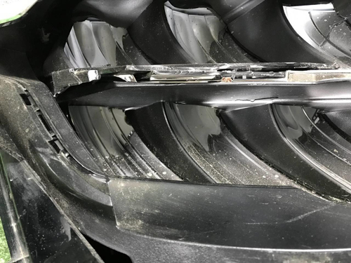 Битая Фара правая Mercedes E W213 (2020-2023) LED