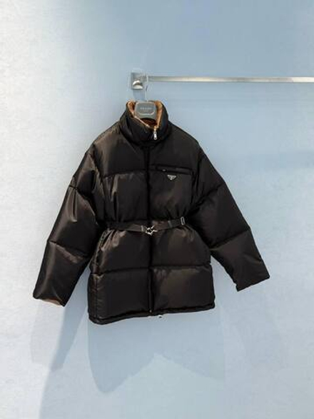 Пуховик Prada
