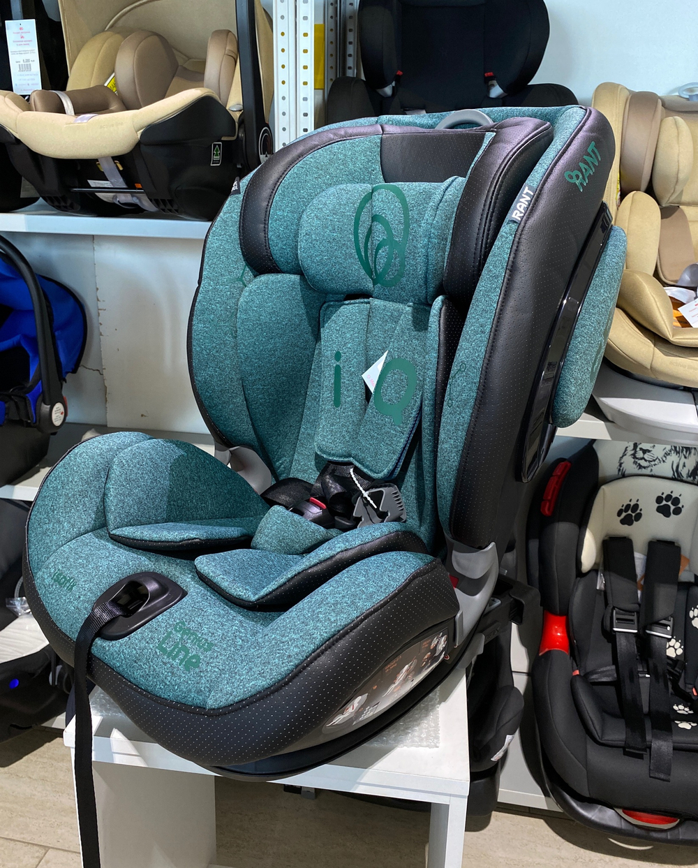 Автокресло BH012319i "iQ" isofix Genius Line группа 1-2-3  (9-36 кг) Malachite