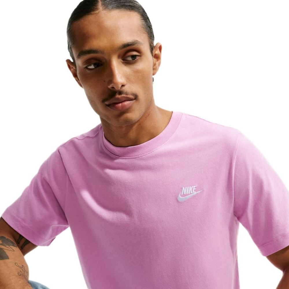 Мужская теннисная футболка Nike Sportswear Club - magenta