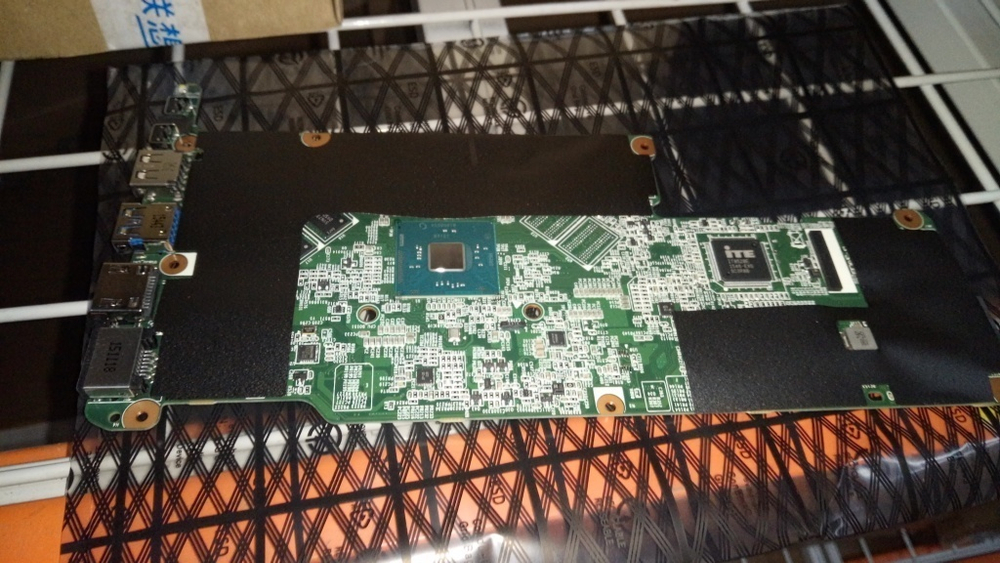 Материнская плата для ноутбука Lenovo 300S-11IBR N3050WINR2G 64G (5B20K13741), оригинал