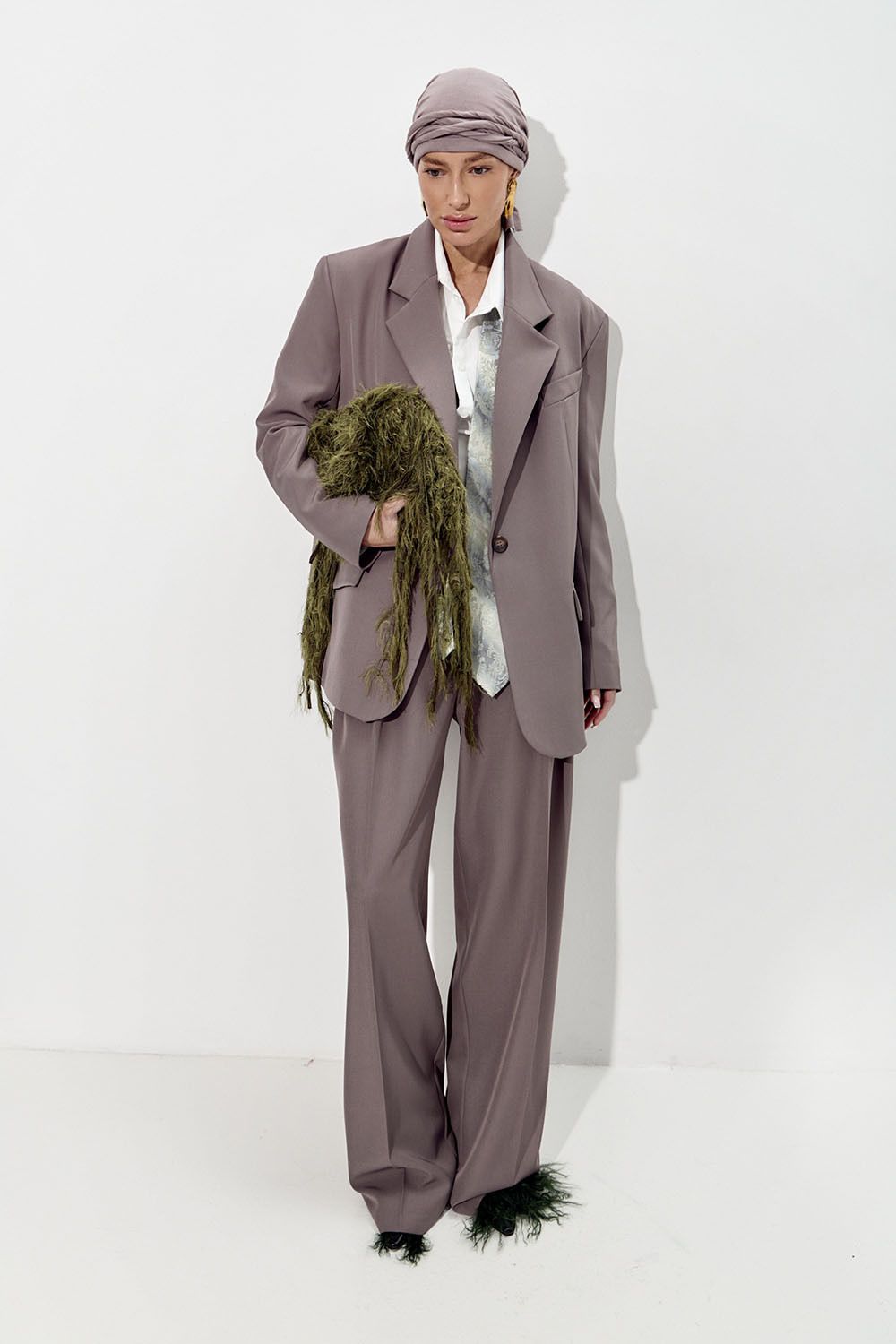 Пиджак свободный костюмный цвета тауп