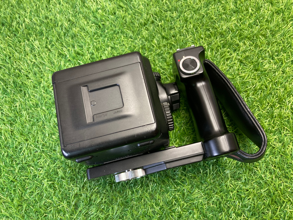 Mamiya 645 Pro +  Grip + задник Покупка/Продажа