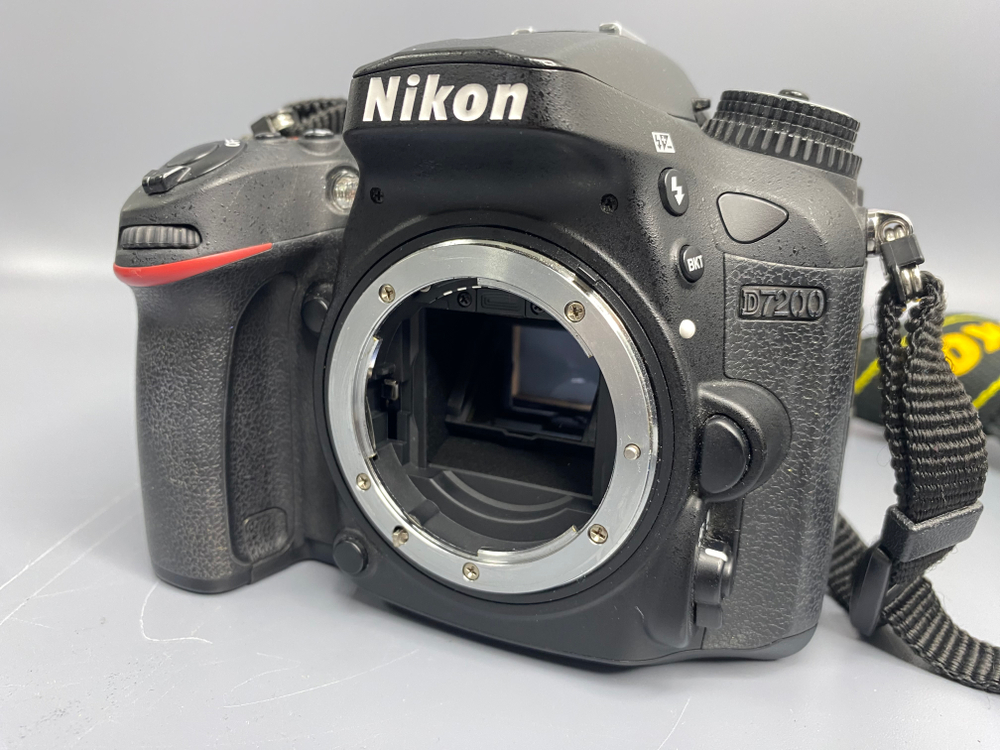 Nikon D7200