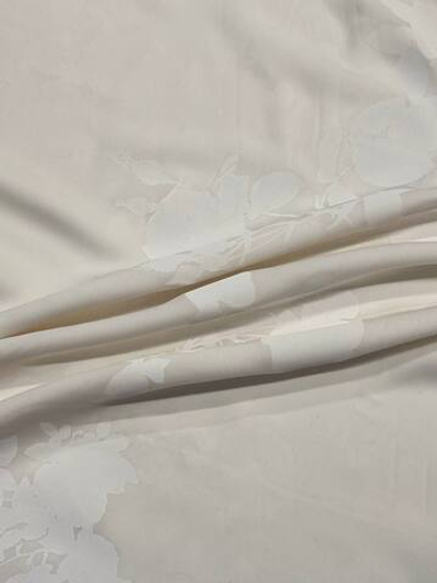 Шелк Vivienne Westwood молочный с белым цветочным принтом