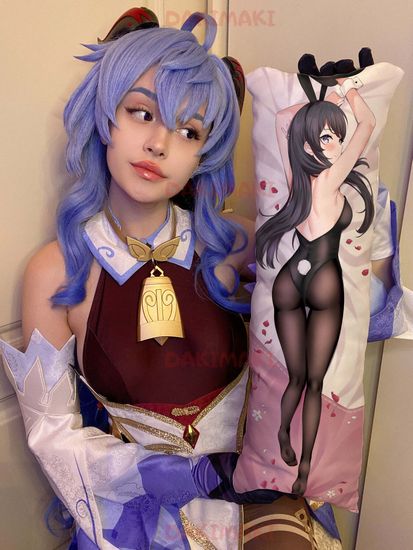 Мини дакимакура Май Сакурадзима из Этот глупый свин не понимает мечту девочки-зайки арт. M0757, 60х20 см