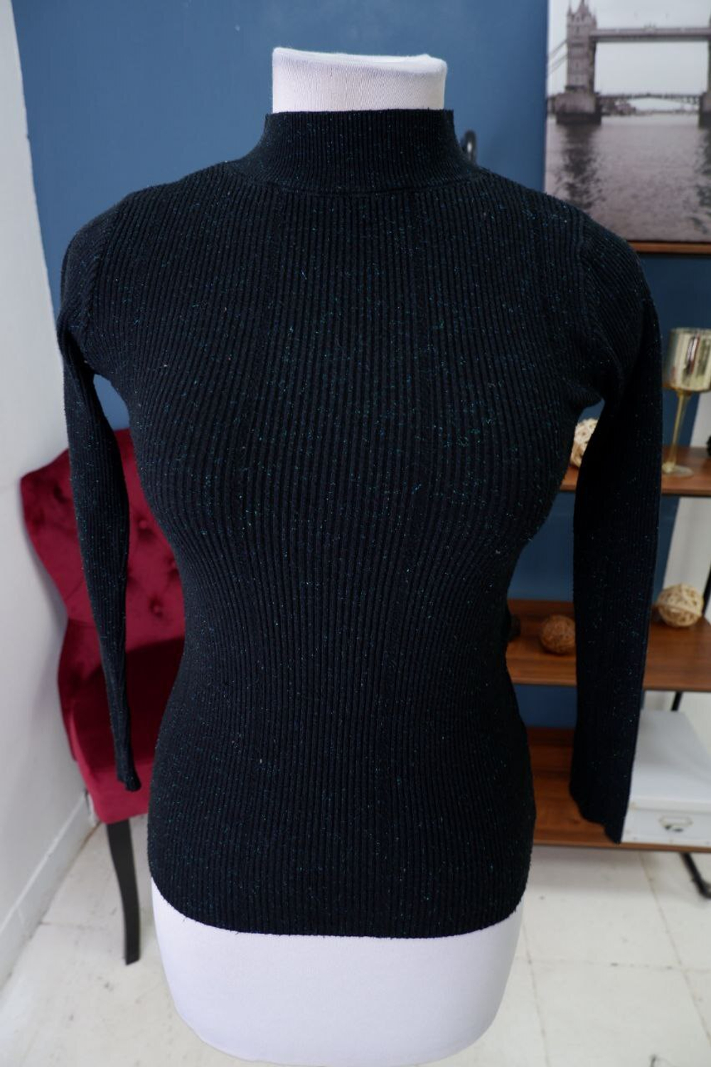 Джемпер в рубчик с люрексом 42 размер