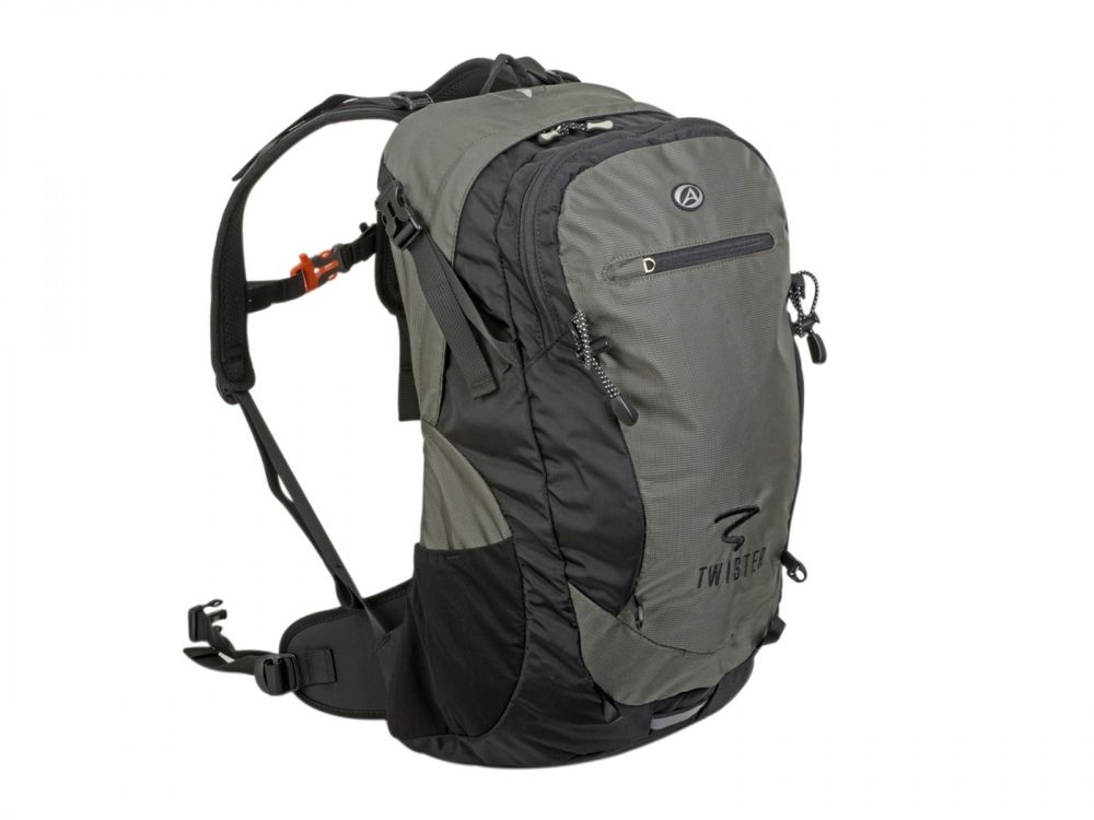 Рюкзак универсальный TWISTER GSB X7 V30л 850г с вентиляц. спины, светоотр. черно-серый AUTHOR