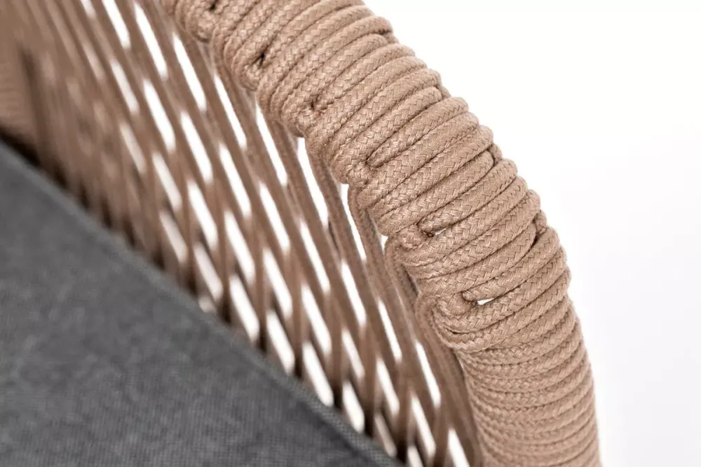 "Канны" кресло плетеное из роупа, каркас алюминий белый, роуп коричневый круглый, ткань серая