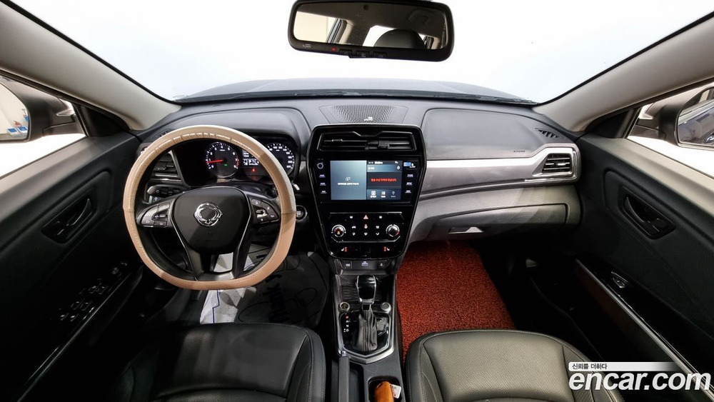 KG Mobility (Ssangyong) Very New Tivoli Бензин 1.5 2WD (10.2019)