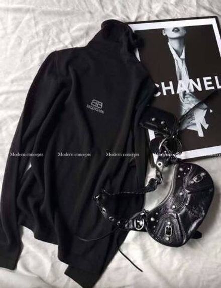 Кофта Balenciaga