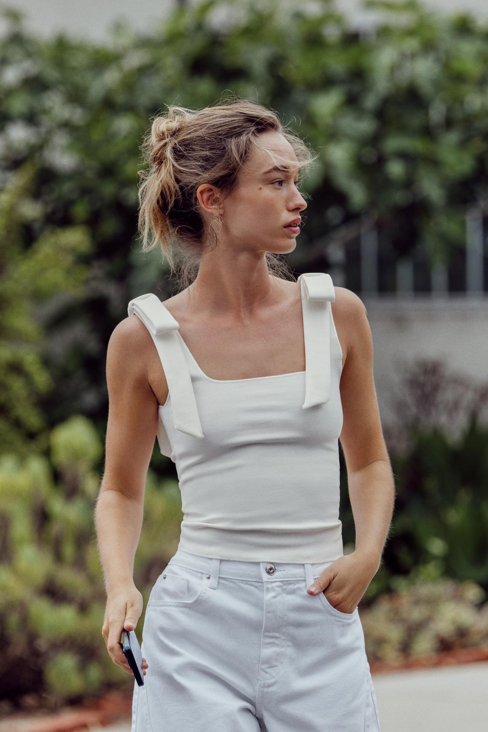 ZARA ТОП ИЗ ЭЛАСТИЧНОЙ ТАКНИ С БАНТАМИ, ЖЕЛТОВАТО-БЕЛЫЙ