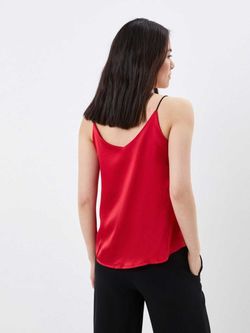 Топ на бретелях