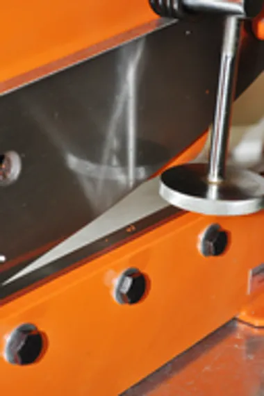 Электромеханическая гильотина Inanlar IMS 2560x2.5