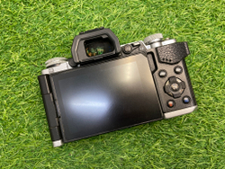 Olympus OM-D E-M5 II
