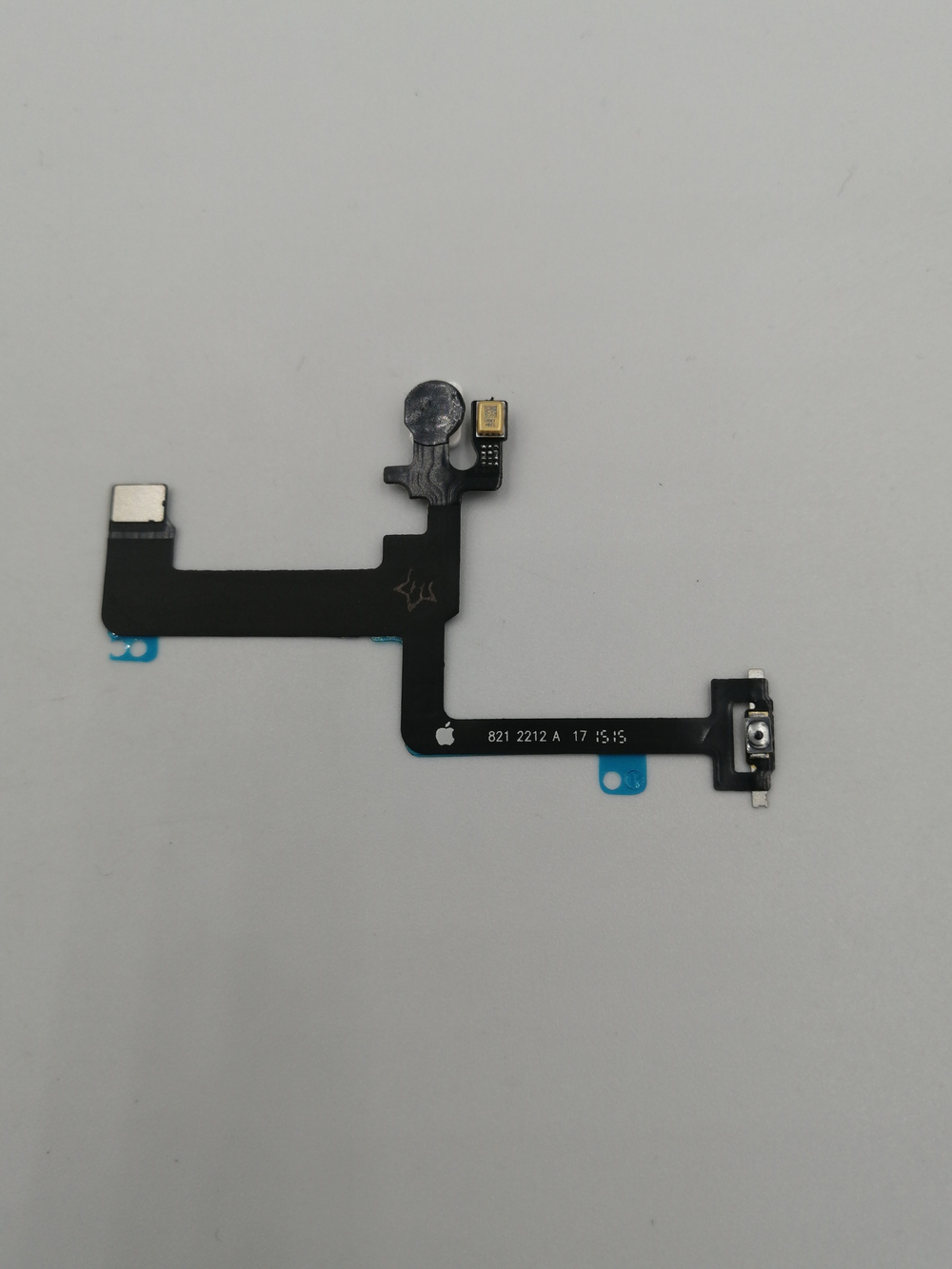 Шлейф для Apple iPhone 6 Plus на кнопку включения + микрофон/вспышка