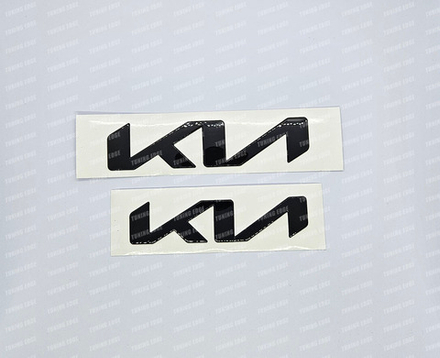 Шильдик KIA черный глянец