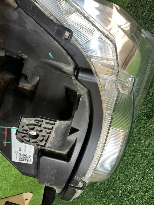 Фара левая Tank 300 (2021-н.в.) LED