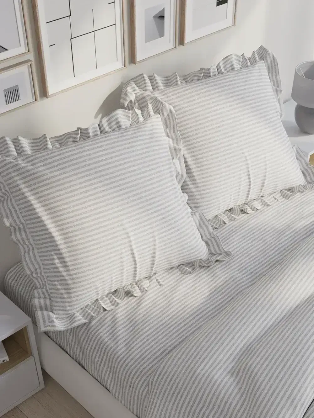 Декоративная наволочка с рюшами, оборками "Лутон" 70х70 см, 1 шт, без молнии